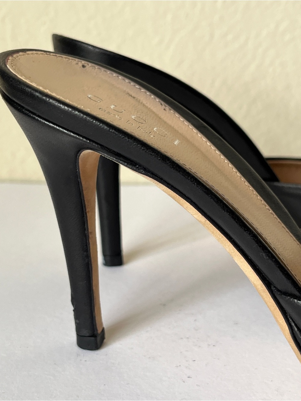 Gucci Black Leather Peep-Toe Heels with Silver Horsebit - Picture 5 of 11